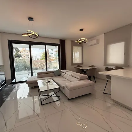 Glabur - Nicosia's Finest 2 Bedroom * Nicosia